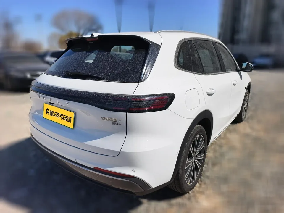 Geely Galaxy Starship 7 EM-i Galaxy Starship 7 EM-i 2026 135KM Starship Edition 2026 — миниатюра 4