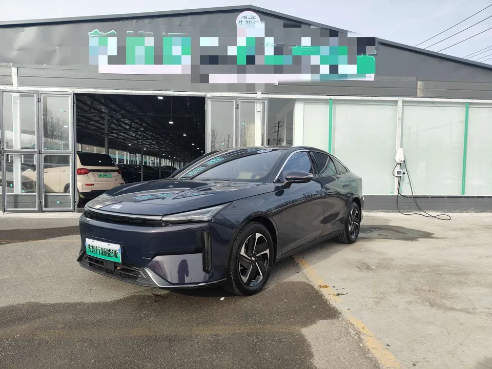Geely Galaxy L6 2024