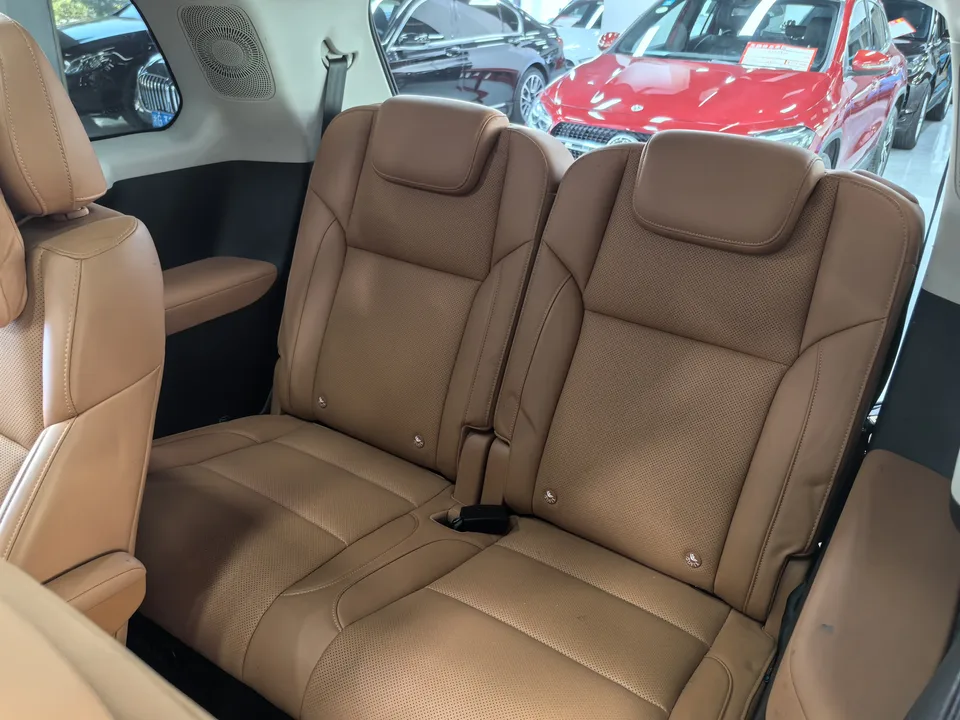 Leapmotor C16 Extended Range 200 Premium Edition 2024 — миниатюра 4