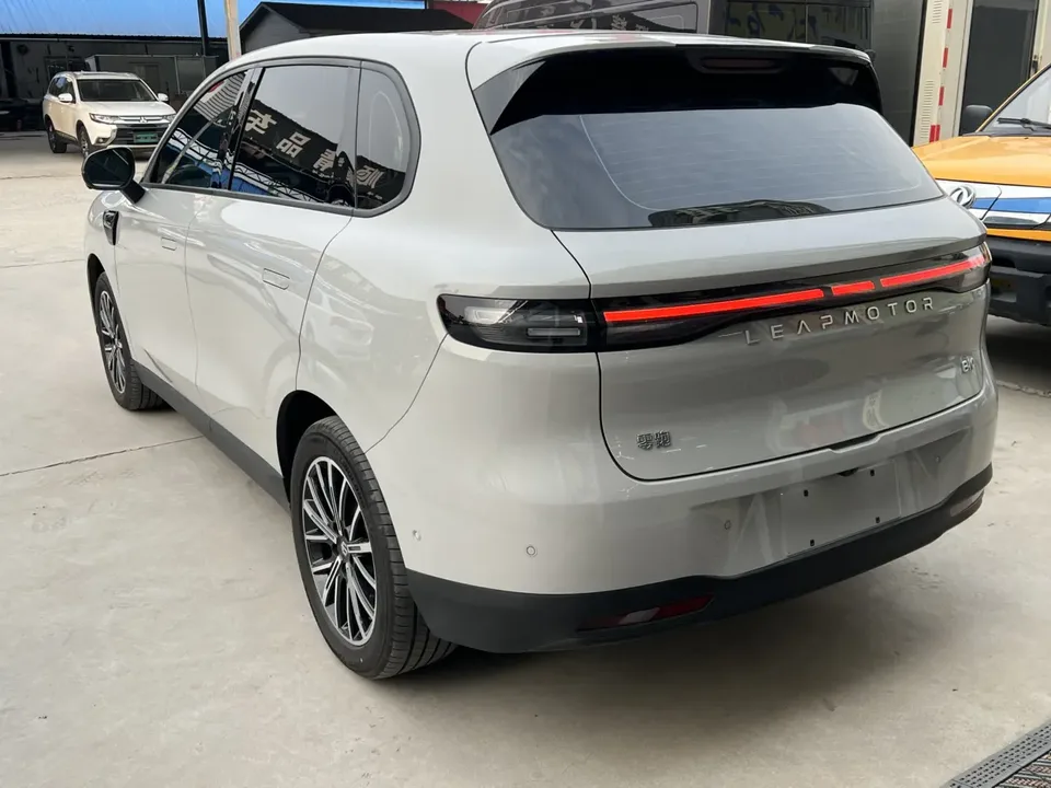 Leapmotor B10 510 Comfort Edition 2025 — миниатюра 4