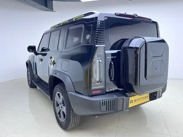 Jetour Jet Traveler Jet Traveler 2023 1.5TD 2WD Discovery PRO 2024 — thumbnail 2