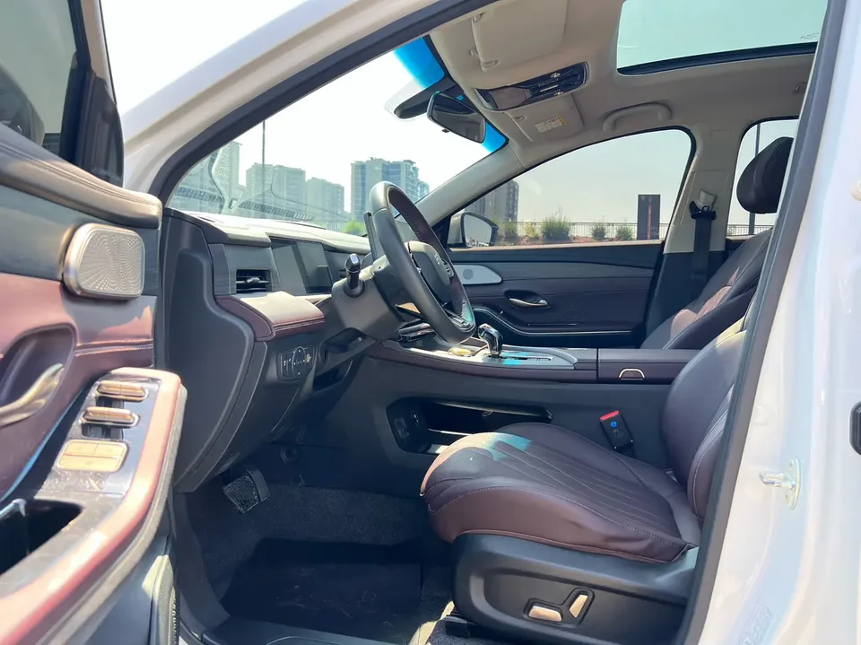 Jetour X90 Pro 1.6TD DCT Deluxe Edition 2024 — миниатюра 4