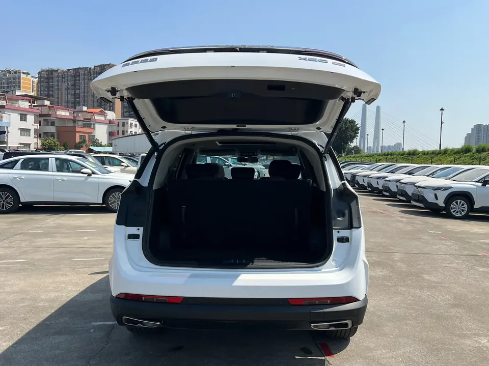 Jetour X90 Pro 1.6TD DCT Deluxe Edition 2024 — миниатюра 5