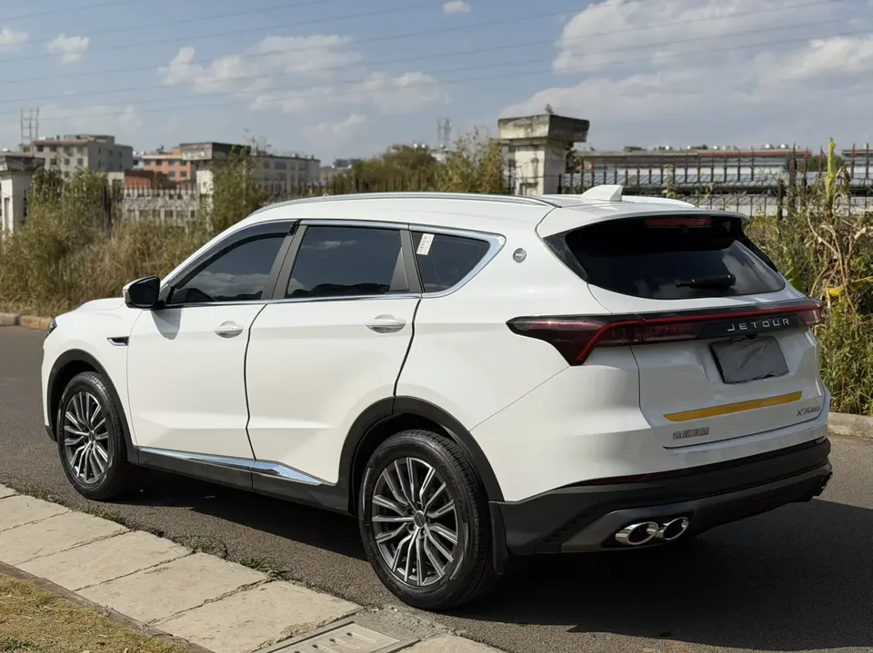 Jetour Jietu X70 PLUS JETOUR X70 PLUS 2025 1.5T 6DCT Elite 5-seater 2025 — миниатюра 5