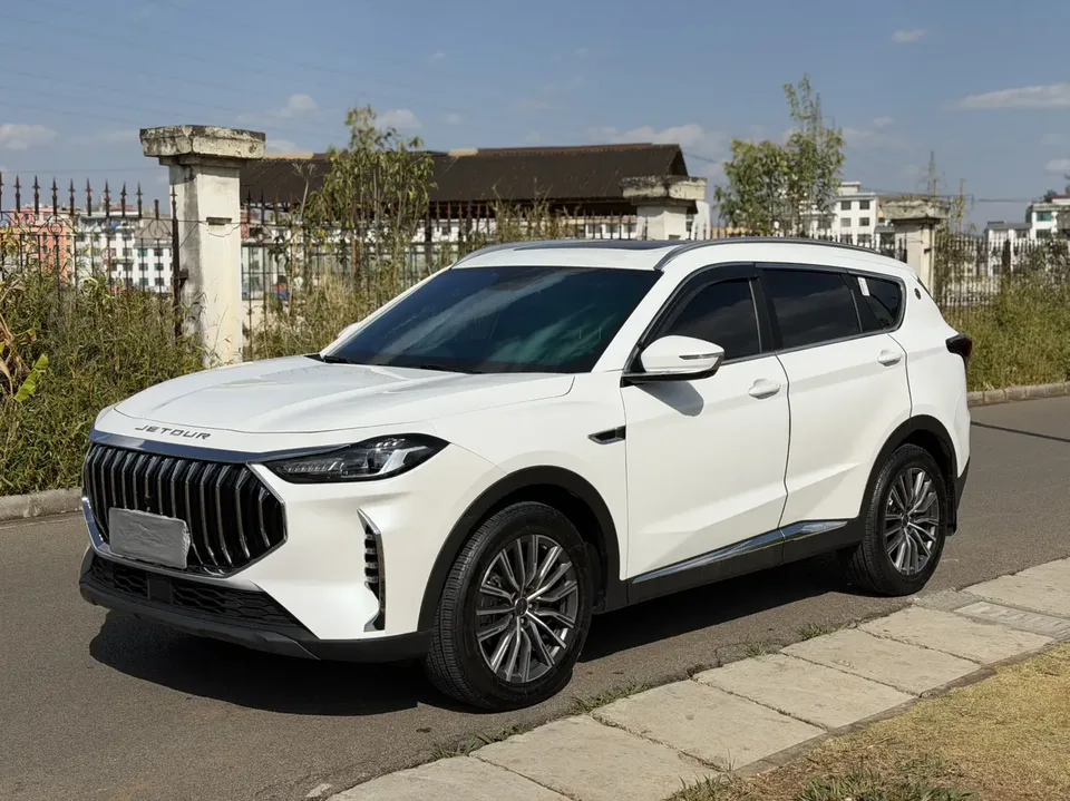 Jetour Jietu X70 PLUS JETOUR X70 PLUS 2025 1.5T 6DCT Elite 5-seater 2025 — фото 1, купить с доставкой в Москву
