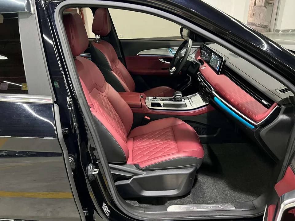 Jetour Jietu X70 PLUS Jietu X70 PLUS 2023 JETOUR X70 PLUS 2023 1.5T DCT Brave PLUS 7-seater 2024 — thumbnail 5