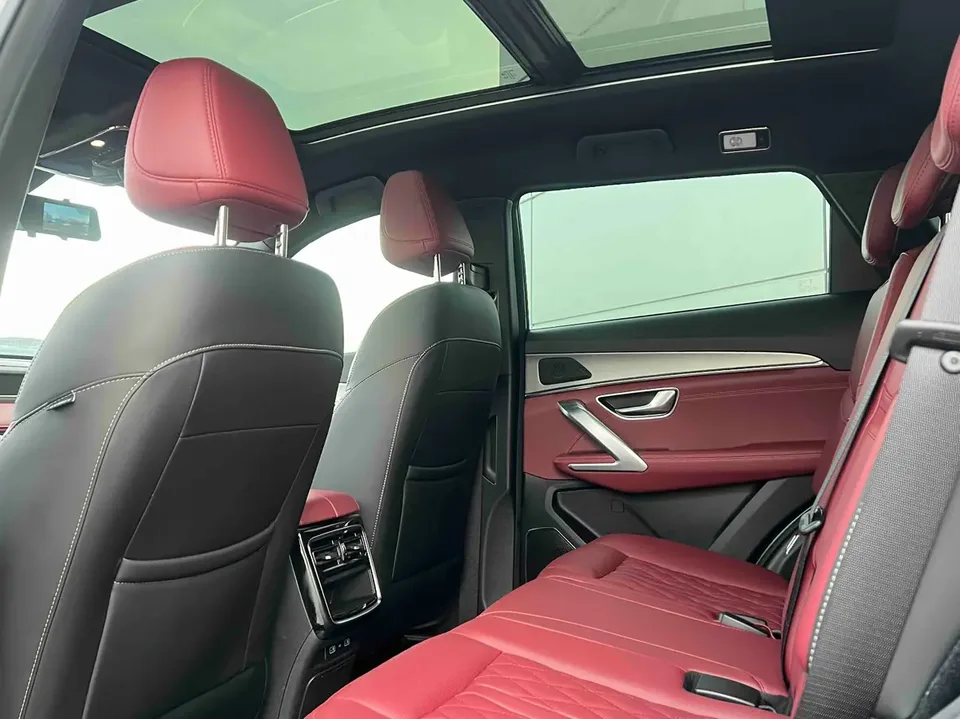 Jetour Jietu X70 PLUS Champion Edition 1.5T DCT Champion PRO 5 Seaters 2025 — миниатюра 4
