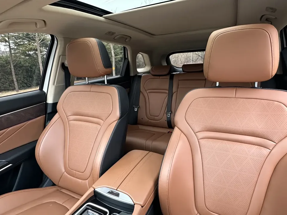 FAW Bestune T99 Bestune T99 2023 20TD 6AT Premium Edition 2024 — миниатюра 5
