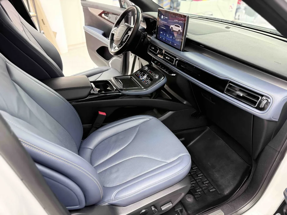 Lincoln Navigator navigator 2021 2.0T 4WD Elegant Edition 2022 — thumbnail 3