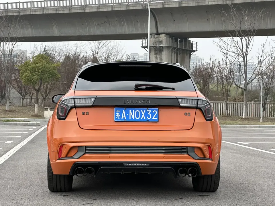 Lynk & Co 02 Hatchback 2.0TD Hatchback Halo 2023 — миниатюра 2
