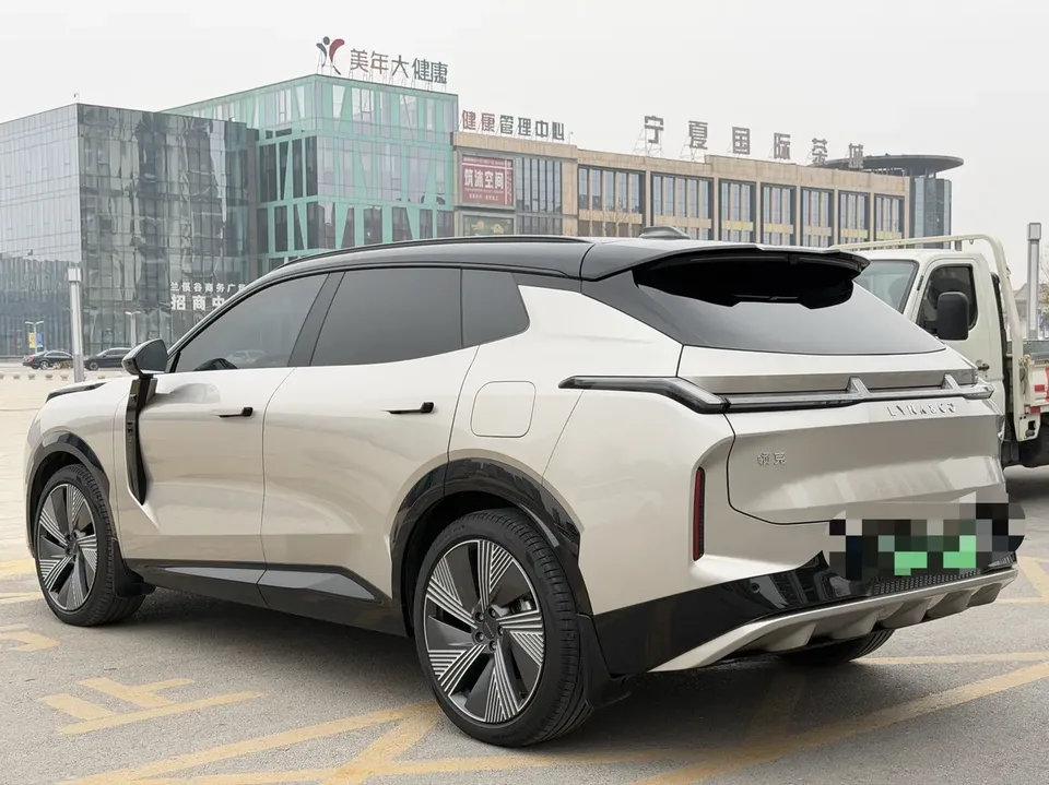 Lynk & Co 08 EM-P 120 km long range Halo 2024 — миниатюра 4