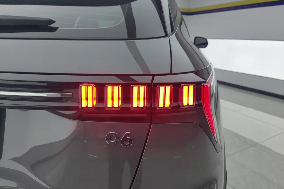 Lynk & Co 06 06 2023 Lynk & Co 06 2023 Remix 1.5T Jin Pro 2024 — thumbnail 2