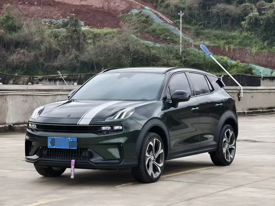 Lynk & Co 06 Lynk & Co 06 2023 Remix 1.5T JinHalo 2024 — photo 1, buy with delivery to Moscow