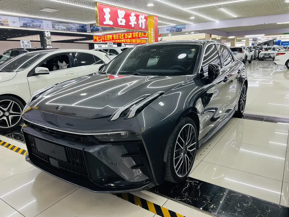 Lynk & Co 03 2023