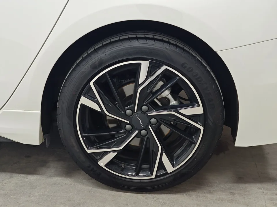 Lynk & Co 03 Lynk & Co 03 2025 1.5TD DCT Champion Edition Pro 2025 — миниатюра 3