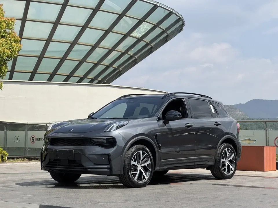 Lynk & Co 01 2023