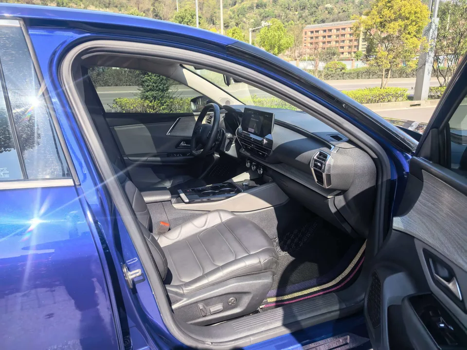 Citroen Versailles C5 X Versailles C5 2022 — миниатюра 5