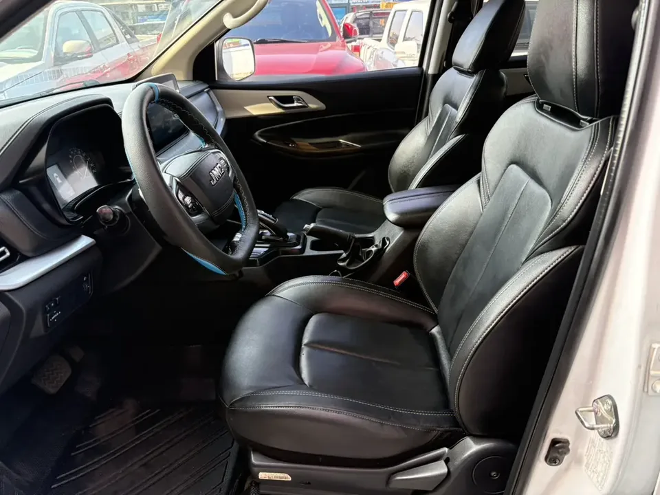 Jiangling Domain Tiger 7 Yuhu 7 2022 2.0T automatic diesel 2WD comfort model standard wheelbase 2022 — миниатюра 5