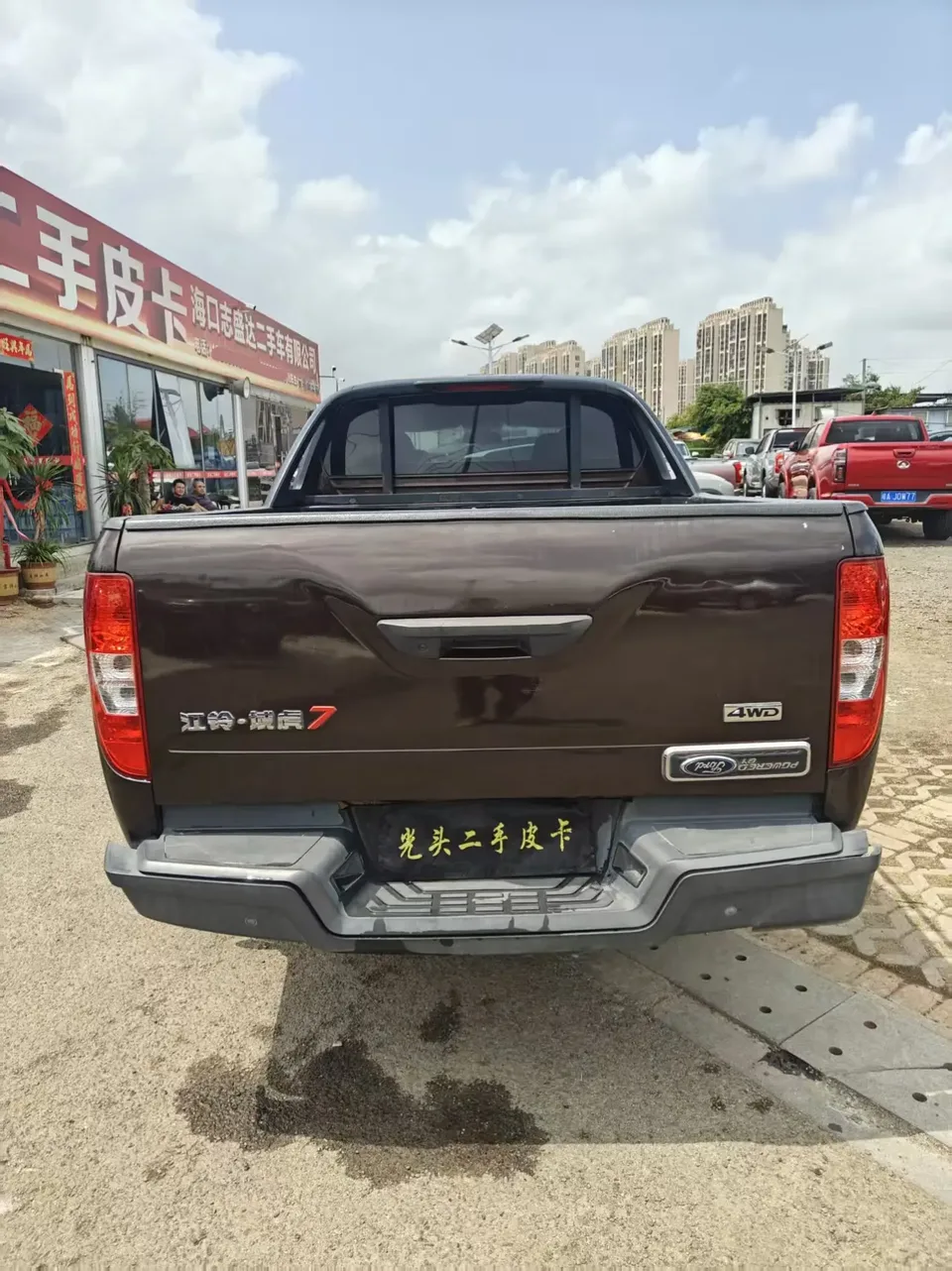 Jiangling Domain Tiger 7 Yuhu 7 2022 2.0T automatic diesel four-wheel drive exclusive long axis 2023 — миниатюра 2