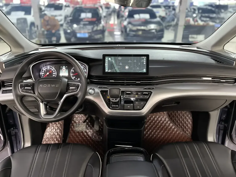Roewe iMAX8 400TGI Comfort Edition 2023 — миниатюра 5