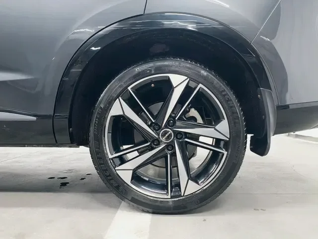 Roewe RX5 MAX Roewe RX5 MAX 2022 1.5T Automatic Flagship Edition 2023 — миниатюра 3