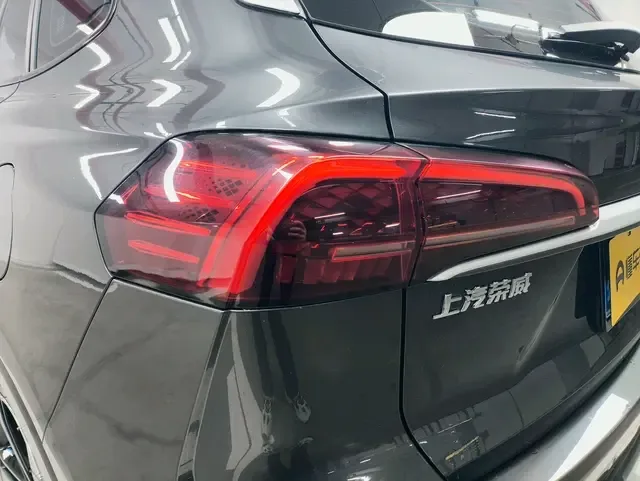 Roewe RX5 MAX Roewe RX5 MAX 2022 1.5T Automatic Flagship Edition 2023 — миниатюра 4