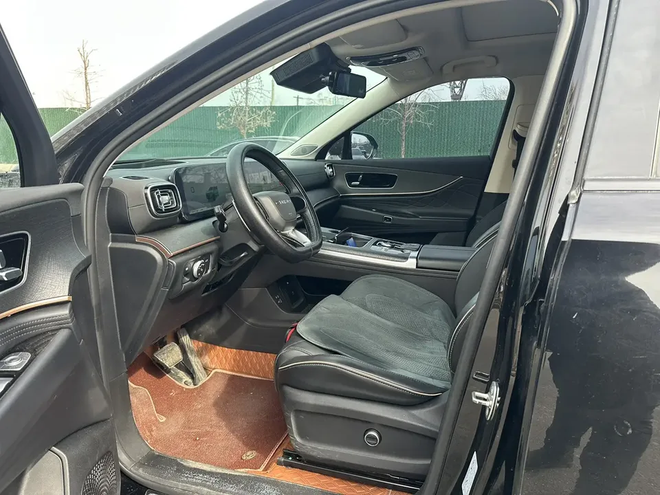 Chery Tiggo 9 2.0T DCT 2WD Premium Edition 5 Seaters 2023 — миниатюра 5