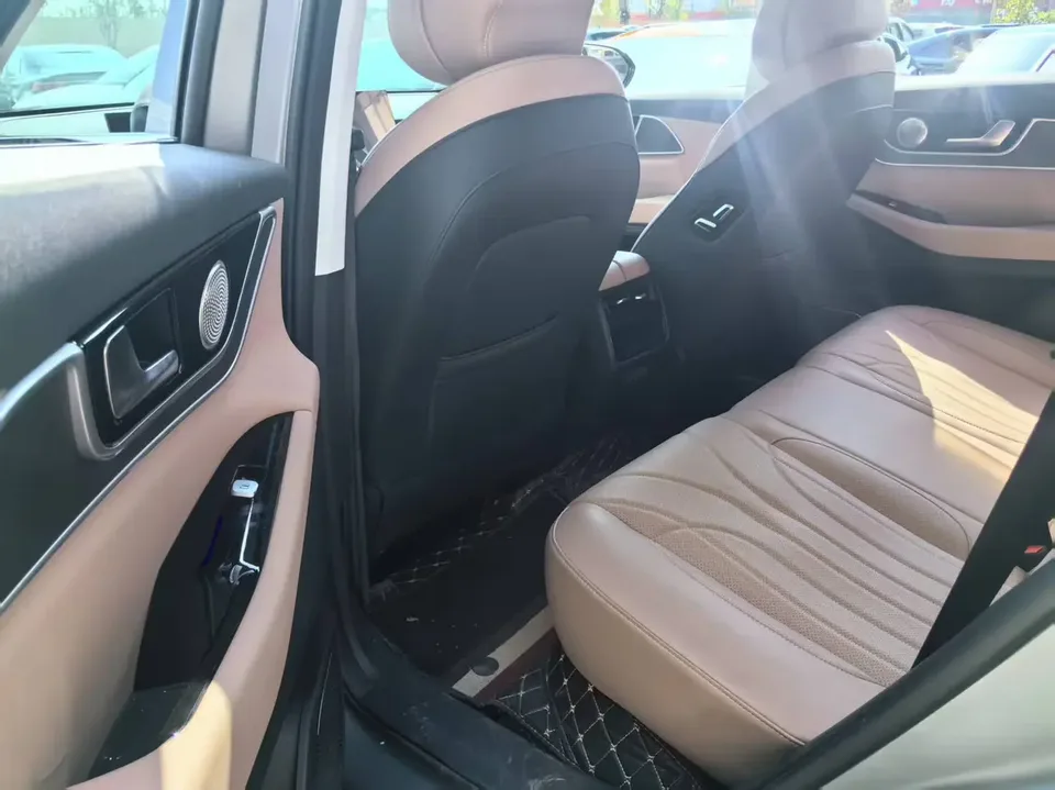 Chery Tiggo 8L 2.0T Automatic Premium Edition 2025 — миниатюра 3