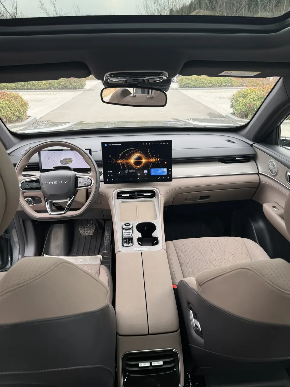 Chery Tiggo 8 PLUS Tiggo 8 PLUS 2025 Kunpeng 290TGDI DCT Premium 5-seater 2024 — миниатюра 3