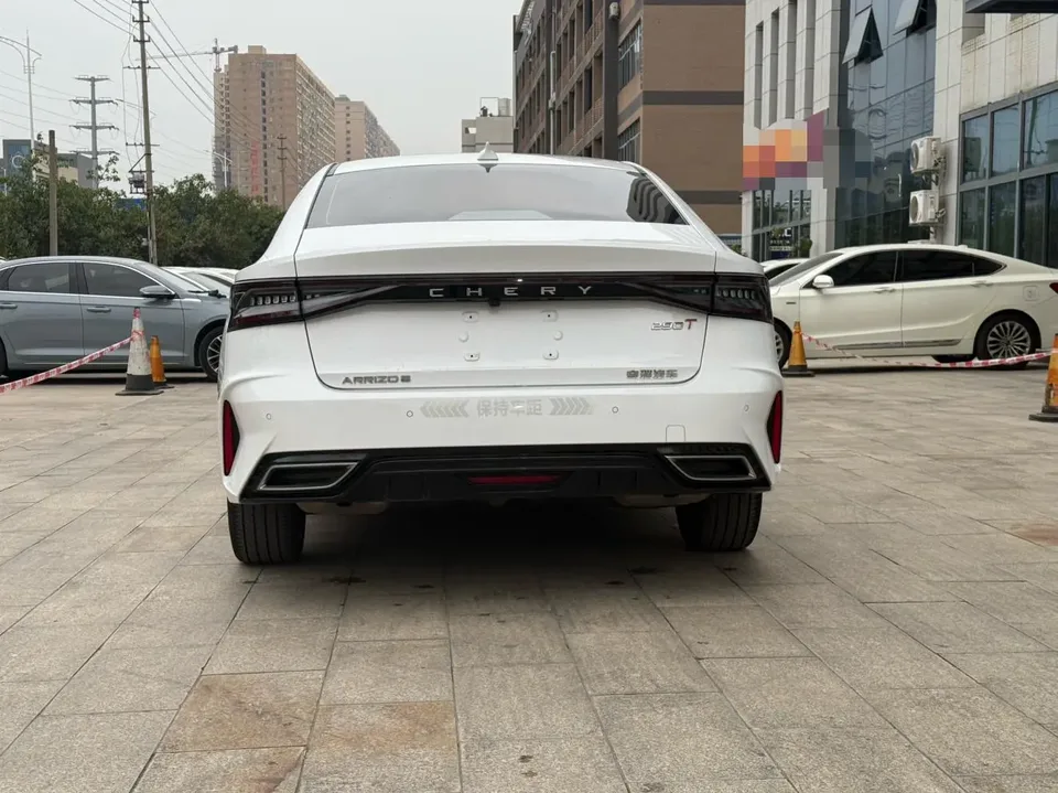 Chery Arrizo 8 1.6TGDI DCT 2023 — миниатюра 2