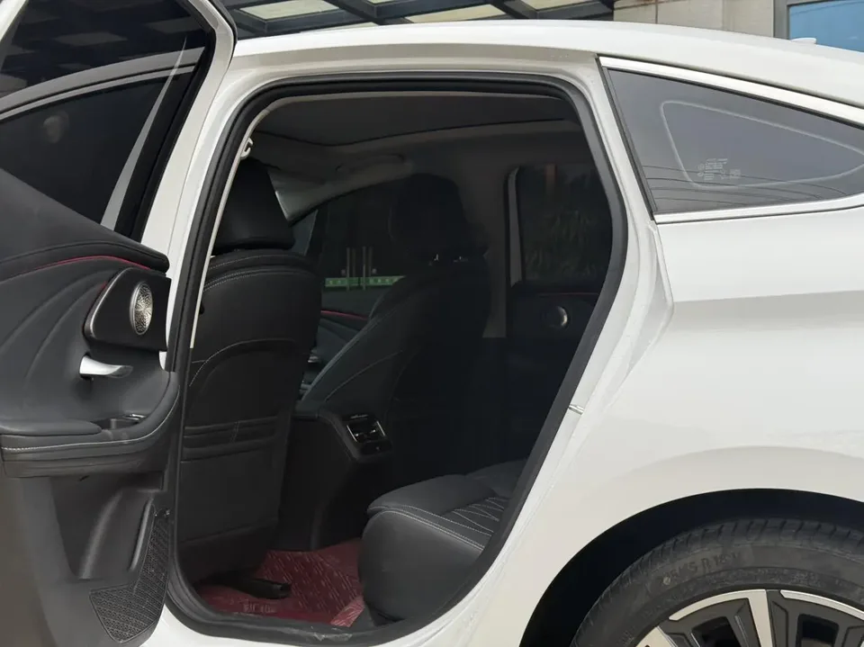 Chery Arrizo 8 1.6TGDI DCT 2023 — миниатюра 4