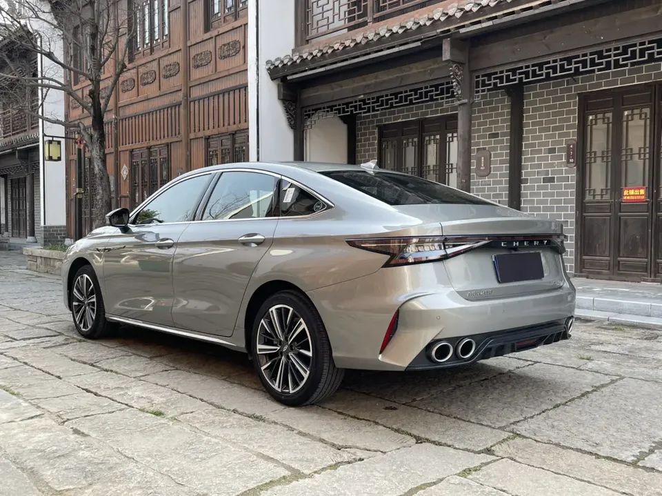 Chery Arrizo 8 1.6TGDI DCT Intelligent 2025 — миниатюра 2