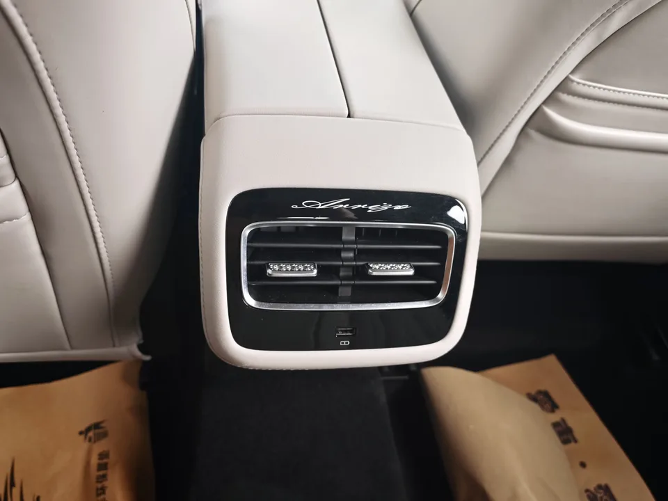 Chery Arrizo 8 1.6TGDI DCT 2023 — миниатюра 3