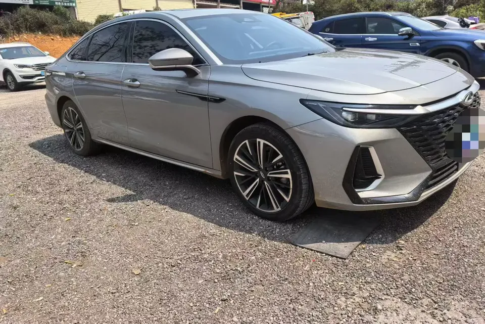 Chery Arrizo 8 1.6TGDI DCT Intelligent 2025 — миниатюра 3