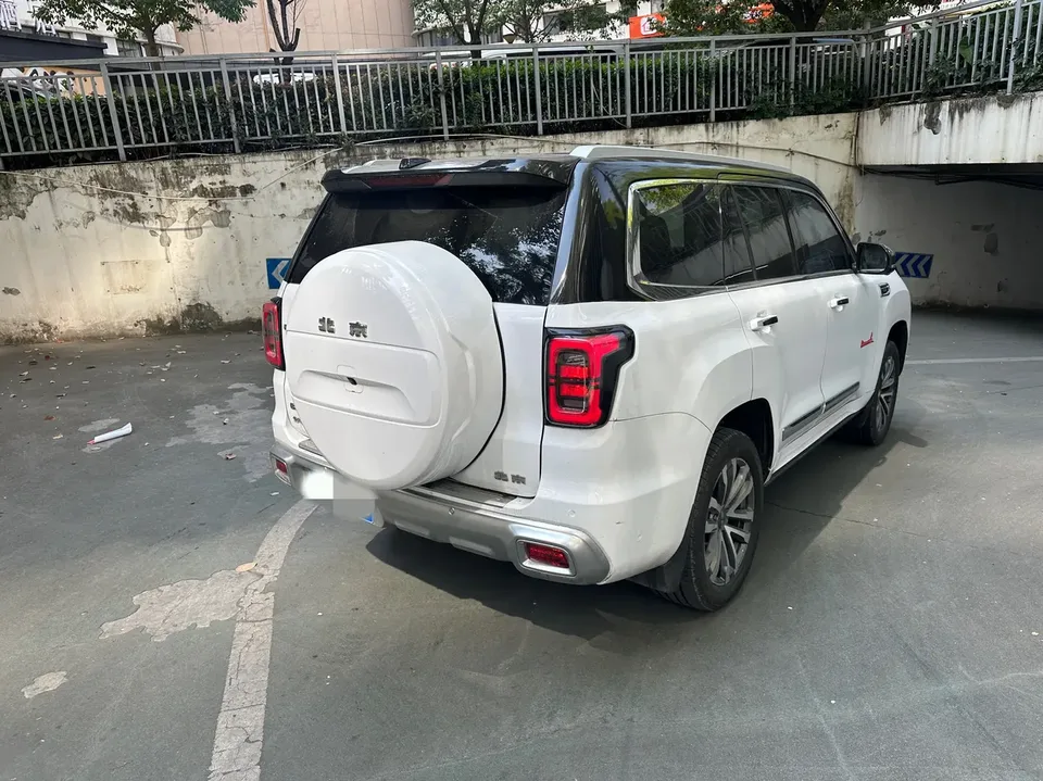 BAIC Beijing Off-road BJ60 Beijing Off-road BJ60 2022 2.0T automatic 11-piece seven-seater 2023 — миниатюра 4