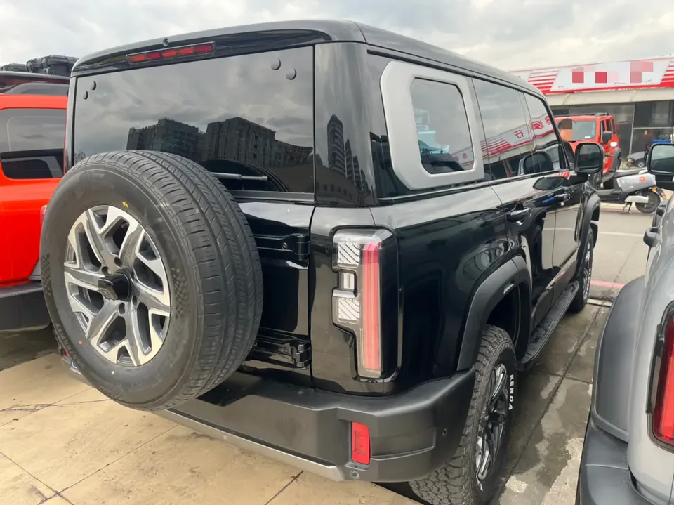 BAIC Beijing Off-road BJ40 Beijing Off-road BJ40 2024 City Hunter Edition 2.0T Automatic 4WD Knight Type 2024 — миниатюра 2