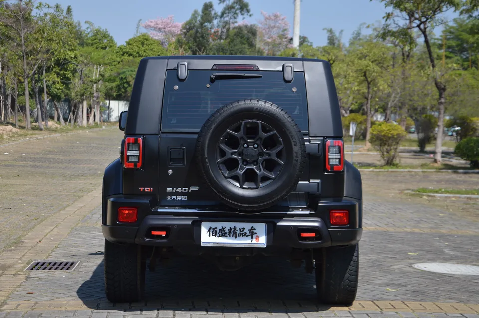 BAIC Beijing Off-road BJ40 Beijing Off-road BJ40 2023 2.0D Automatic 4WD Blade Hero Edition Knight Edition 2023 — миниатюра 2