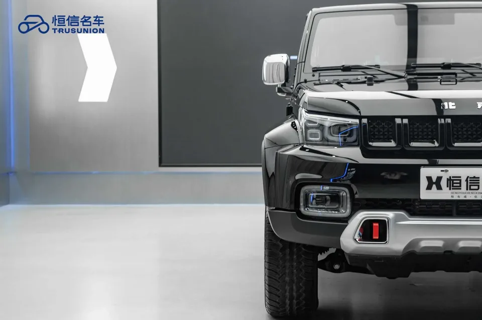 BAIC Beijing Off-road BJ40 2.0T Automatic 4WD City Hunter Glory Edition 2025 — миниатюра 3