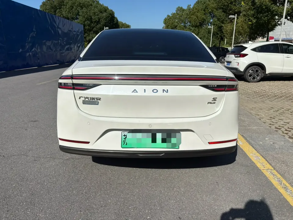 AION S Plus 70 smart version ternary lithium 2022 — миниатюра 2