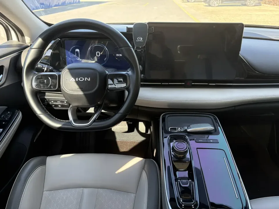 AION S Plus 70 smart version ternary lithium 2022 — миниатюра 3