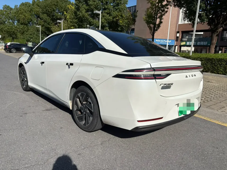AION S Plus 70 smart version ternary lithium 2022 — миниатюра 4