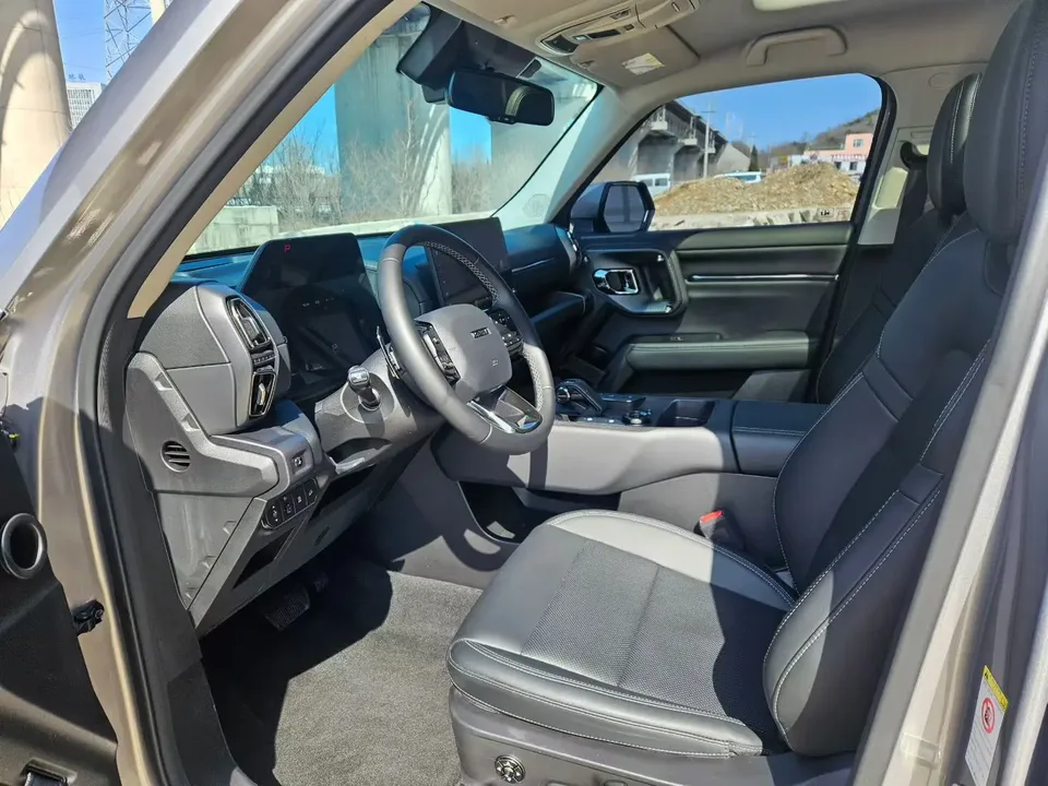 Haval Big Dog PLUS 2.0T Two-wheel drive Chaozhou Edition Plus 2025 — миниатюра 3