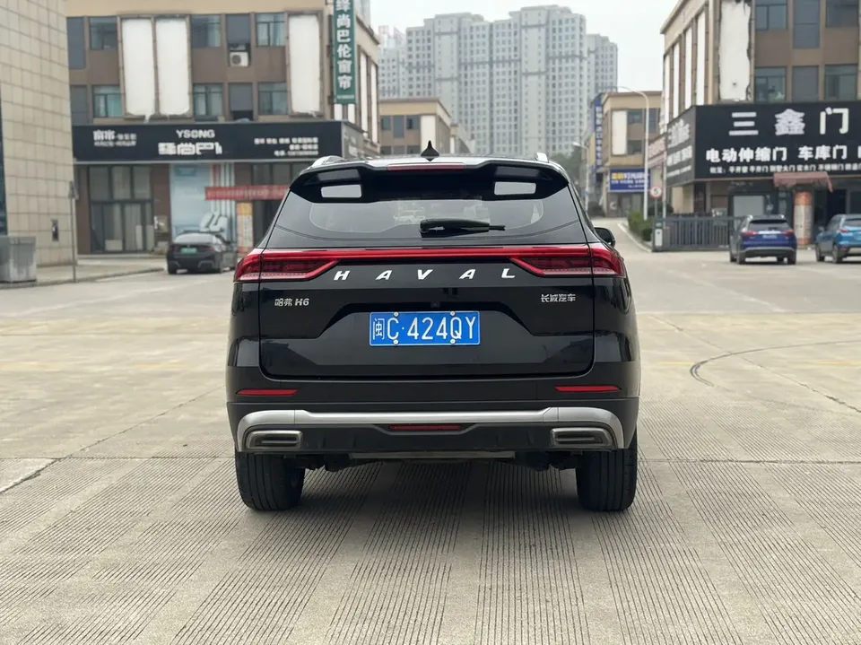 Haval H6 National Fashion Edition 1.5T Automatic Champion Edition 2023 — миниатюра 2
