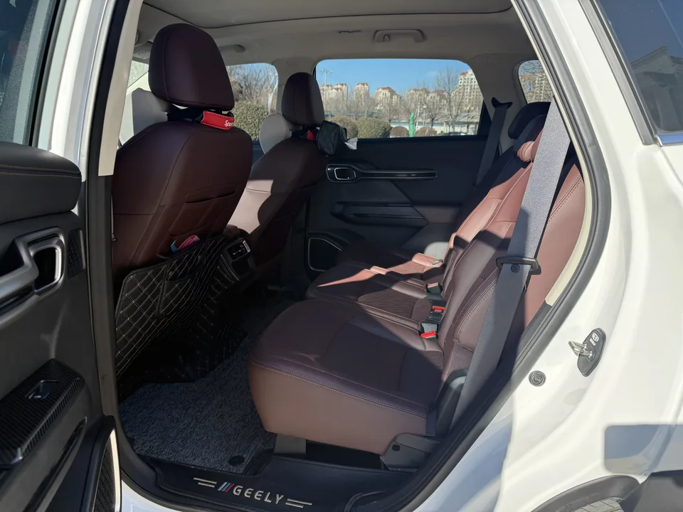 Geely Okavango Haoyue 2022 1.8TD DCT flagship model 2022 — миниатюра 3