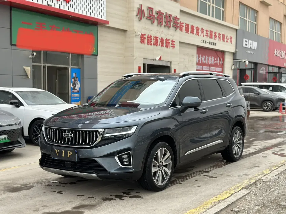 Geely Okavango 2022