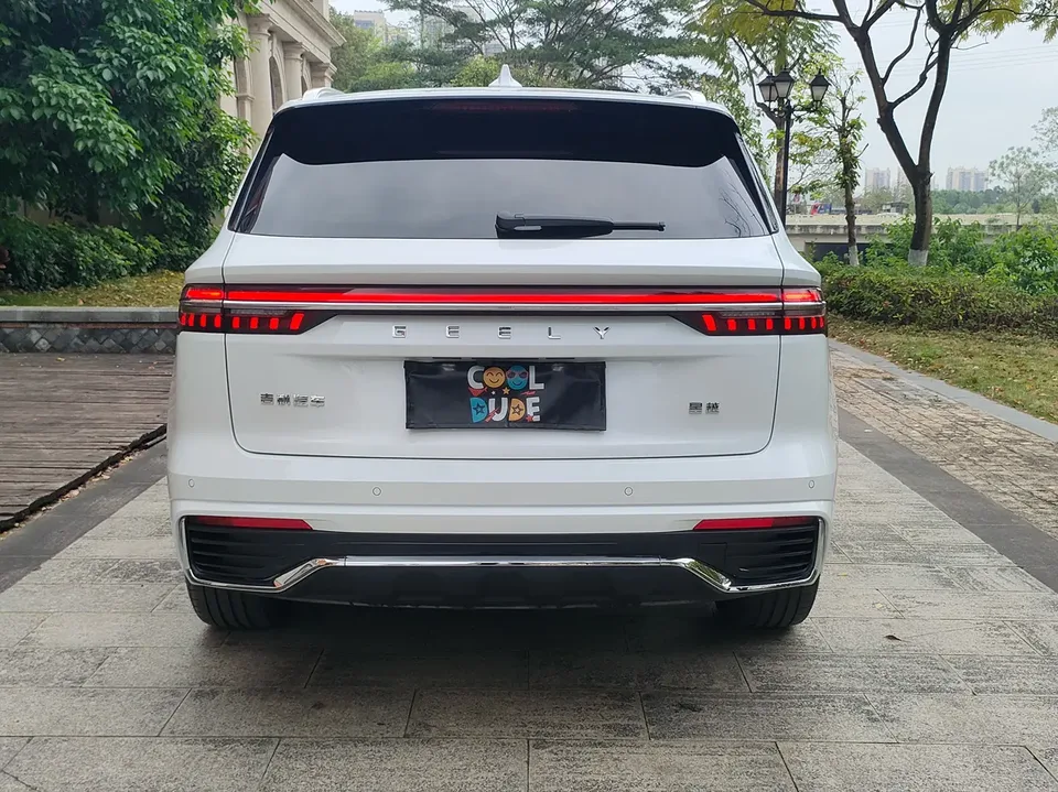 Geely Monjaro 2.0TD DCT EVO 2WD Smart Edition 2022 — миниатюра 2