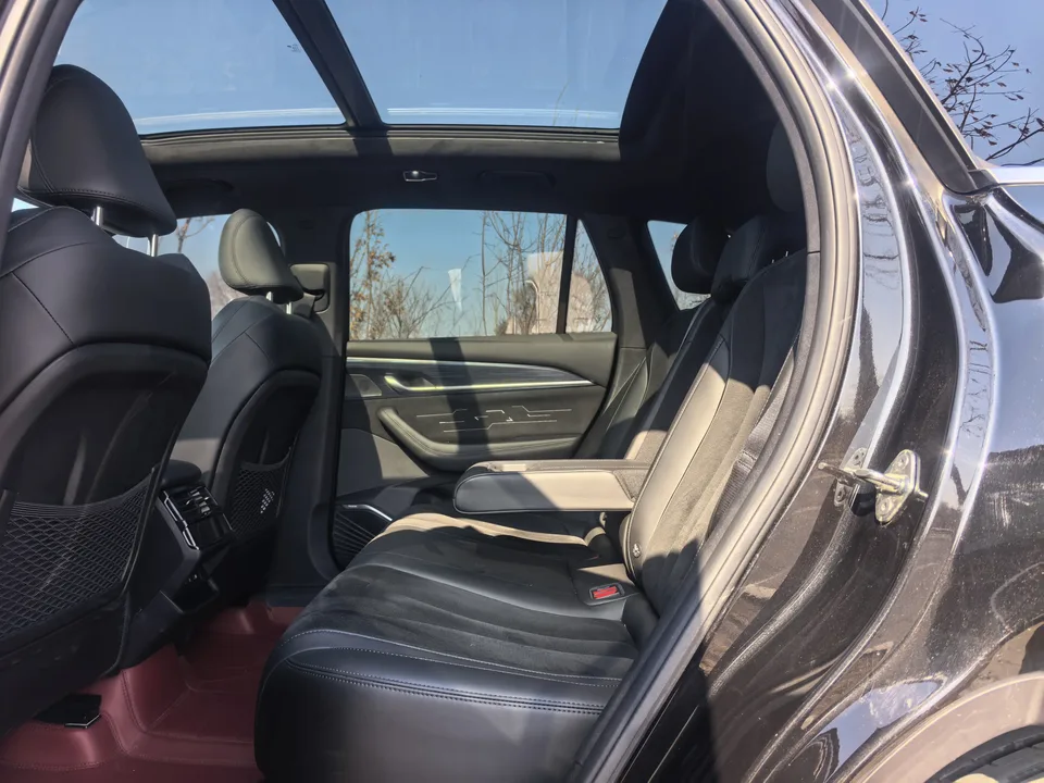 Geely Monjaro Xingyue L 2024 2.0TD High Power Automatic 2WD Skyline Edition 2024 — миниатюра 3