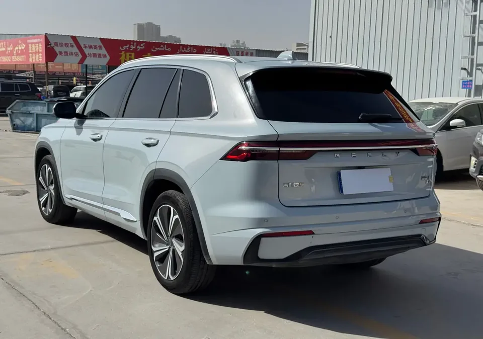 Geely Monjaro Xingyue L 2022 1.5T Leishen HiF Hybrid Edition Super Rui 2022 — thumbnail 4