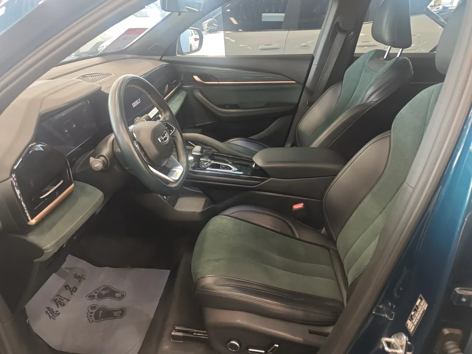 Geely Monjaro 2.0TD DCT EVO 2WD Premium Edition 2022 — миниатюра 5