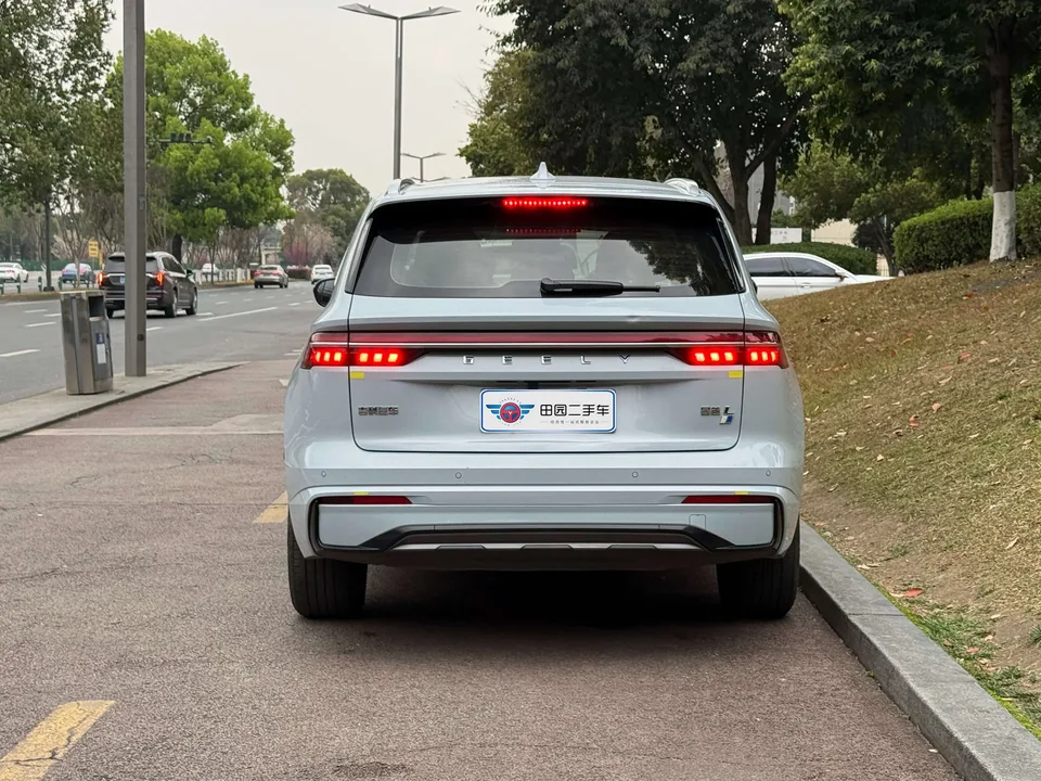 Geely Monjaro Xingyue L 2022 1.5T Thor HiF Hybrid Edition Super Fast 2022 — thumbnail 2